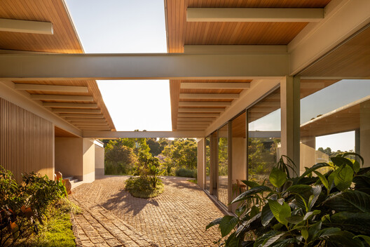 JL Residence / Kiko Castello Branco Arquitetura + Lucas Cunha - Interior Photography, Wood, Beam