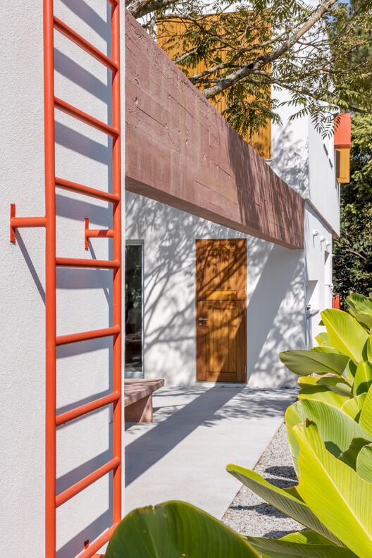 Forest House / RAWI Arquitetura - Image 8 of 20