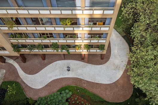 Renovation of the Ground Floor of the Prudência Building / Gui Paoliello Arquiteto - Exterior Photography