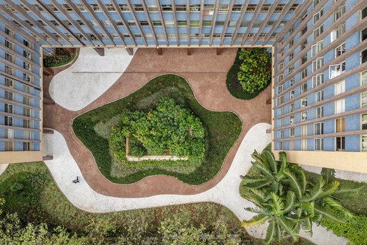 Renovation of the Ground Floor of the Prudência Building / Gui Paoliello Arquiteto - Exterior Photography