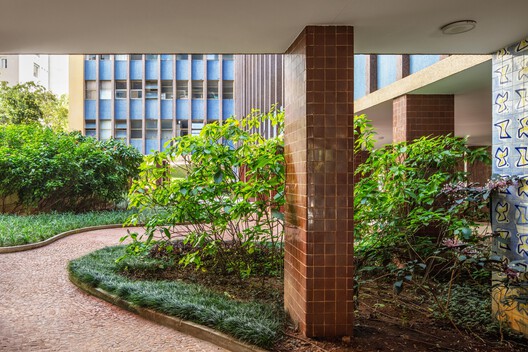 Renovation of the Ground Floor of the Prudência Building / Gui Paoliello Arquiteto - Image 9 of 25