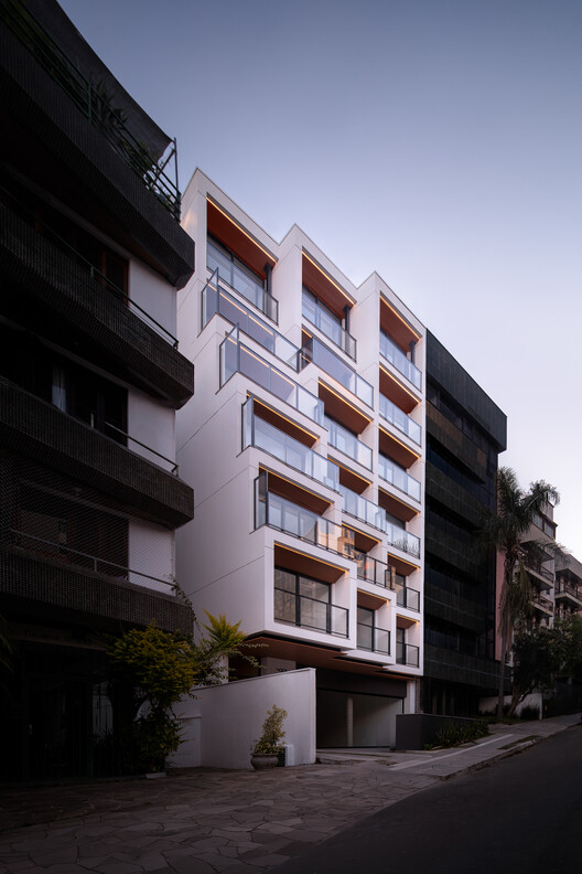 Edifício Bilbao / OSPA architecture - Fotografia de Exterior, Balcão