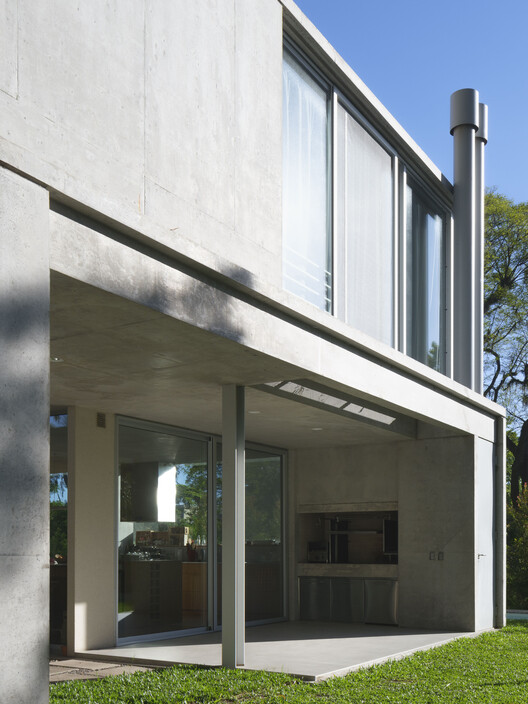 Eucalyptus House / Julia Yako + Laura Marino - Image 12 of 24