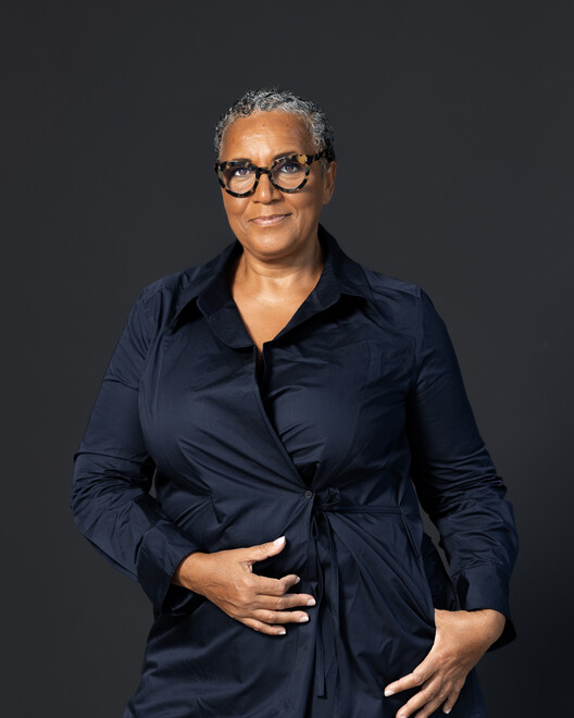 Lesley Lokko Receives African Cultural Icon Award for Her Contributions to Architectural Education and Discourse - Image 2 of 11