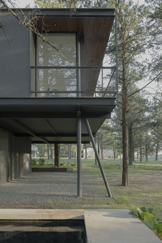 La Florida II House / Lezaeta Lavanchy - Image 3 of 17