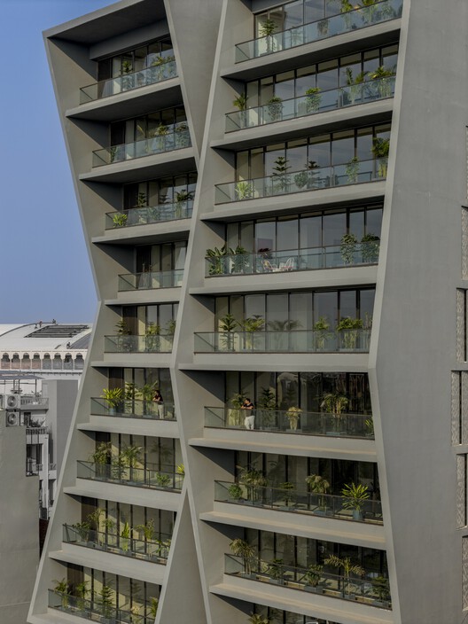 Magnus Office / Sanjay Puri Architects - Image 2 of 28