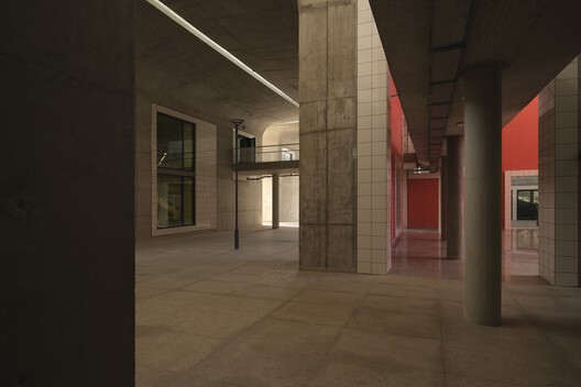 Convention Center IIT Hyderabad / IITH Campus Design Team of the University of Tokyo + NIHON SEKKEI + APL design workshop - Interior Photography, Column, Concrete