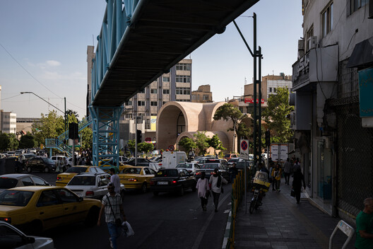Jahad Metro Plaza in Tehran: Reclaiming Infrastructure as Civic Space - Image 13 of 15