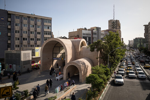 Jahad Metro Plaza in Tehran: Reclaiming Infrastructure as Civic Space - Image 11 of 15