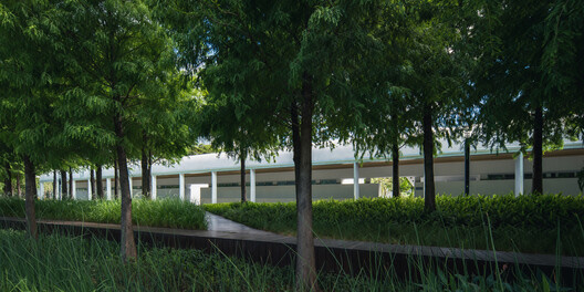 Three Service Pavilions of Guiwan Park / hang cheng studio - Image 19 of 42