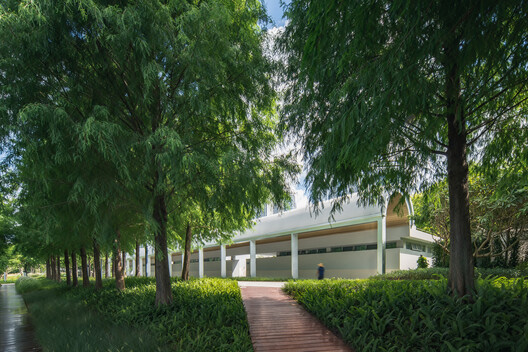 Three Service Pavilions of Guiwan Park / hang cheng studio - Image 16 of 42