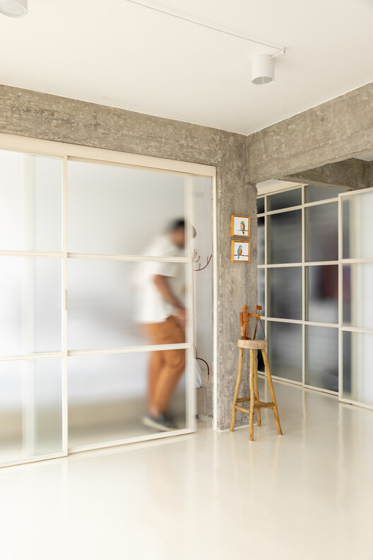 Apartamento Aclimação / Margem Arquitetos Apartamento Aclimação / Margem Arquitetos - Fotografía interior, Armarios, Madera, Iluminación, Vidrio