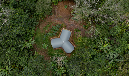 Witoca Laboratory / Al Borde - Image 7 of 61