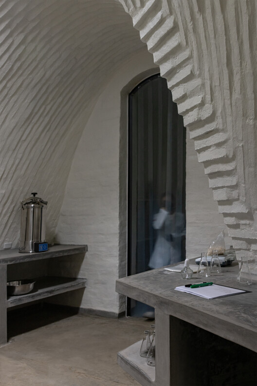 Witoca Laboratory / Al Borde - Image 12 of 61