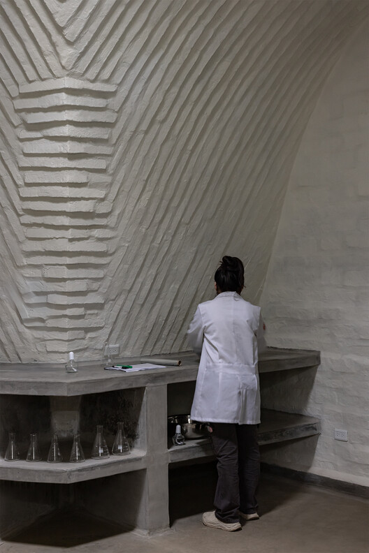 Witoca Laboratory / Al Borde - Interior Photography