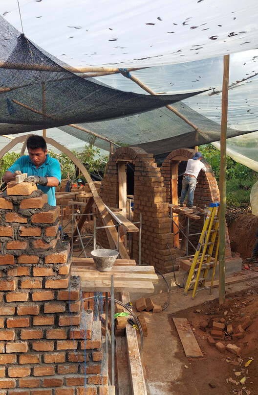 Witoca Laboratory / Al Borde - Exterior Photography, Brick