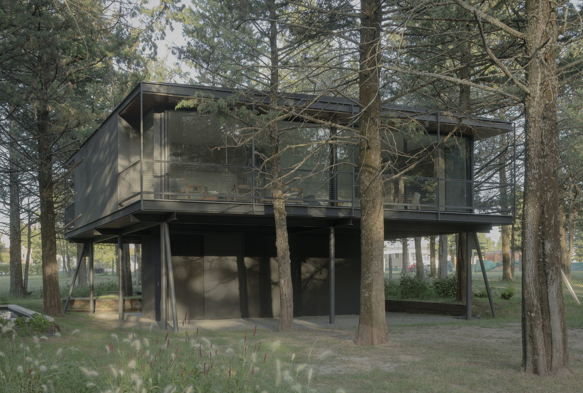 La Florida II House / Lezaeta Lavanchy | ArchDaily