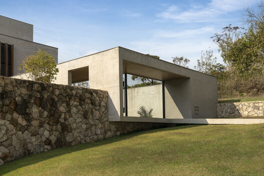 GM House / Frederico Bicalho Arquitetura - Exterior Photography, Concrete