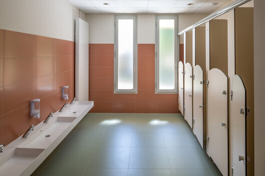 Leisure Center of Uzurat / atelier quatre + R2K Architectes - Interior Photography, Bathroom, Wood