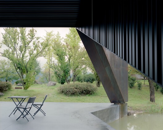  Sayuwon Park Performance Pavilion / liveraniandrea - Interior Photography