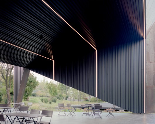  Sayuwon Park Performance Pavilion / liveraniandrea - Interior Photography