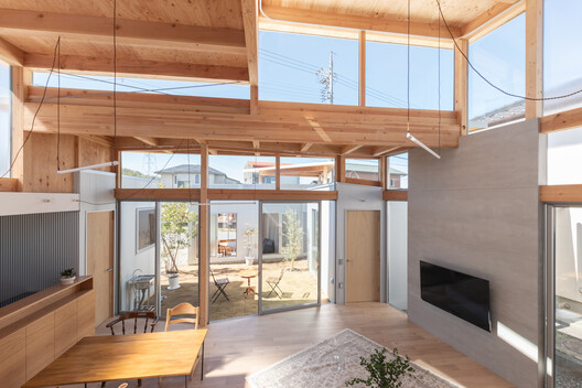 House in Umenoki / Hidekazu Kishi Architects - Interior Photography, Kitchen, Wood, Beam