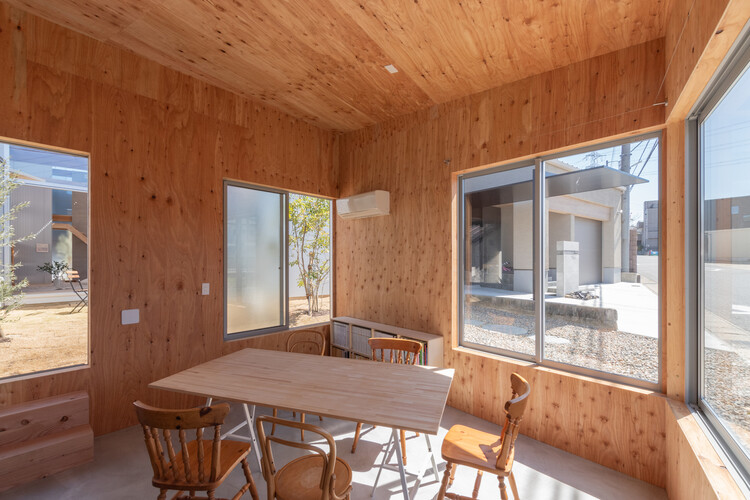 梅野木住宅 / Hidekazu Kishi Architects - 室内图, 餐厅, 木头