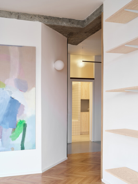 Corner Apartment / Prokop Hartl - Image 7 of 28