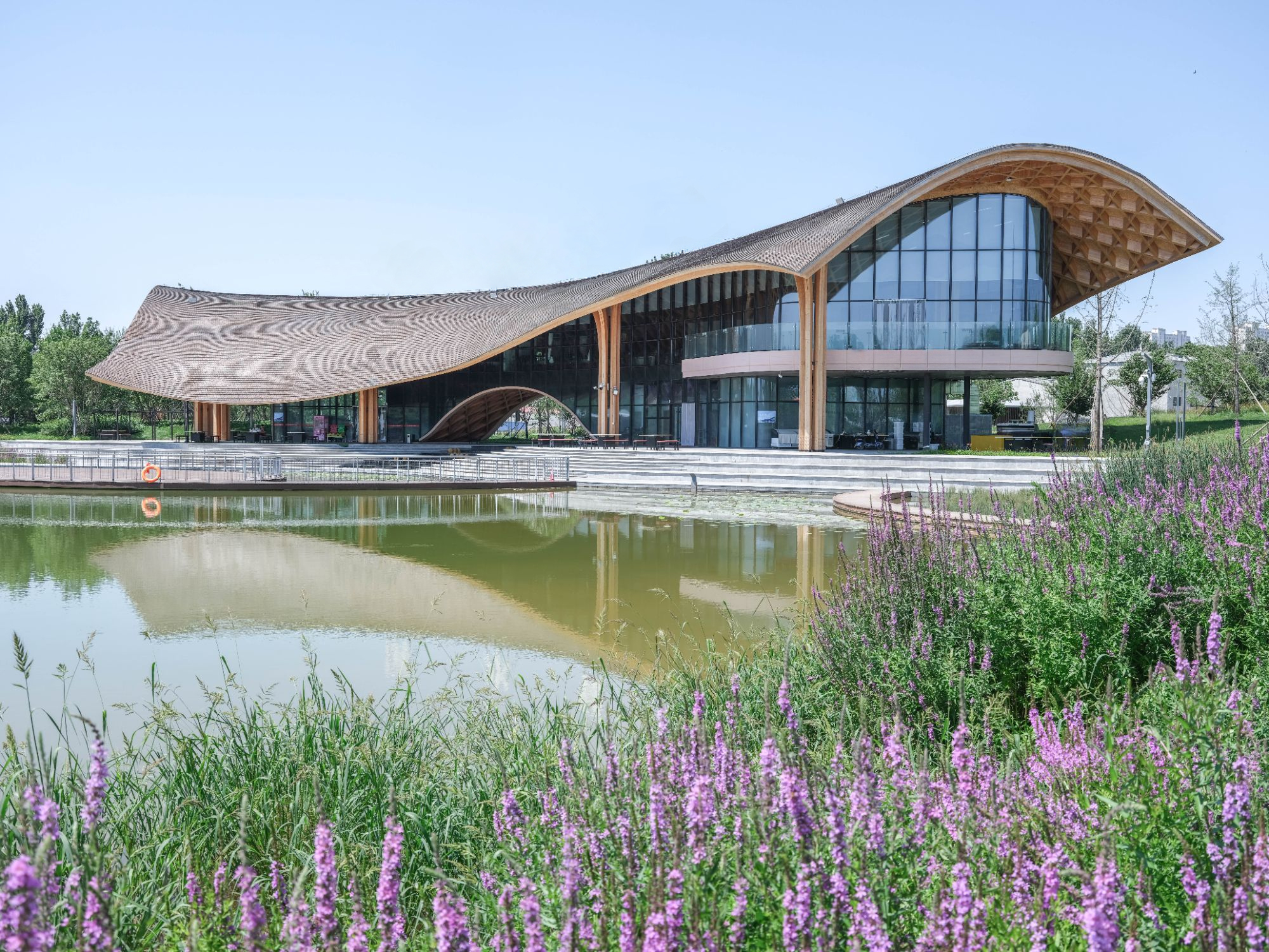 Lakeside Restaurant at Silk Road Friendship Park / THAD SUP Atelier