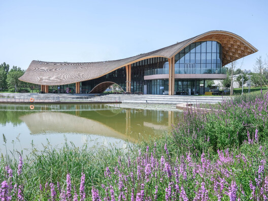 Lakeside Restaurant at Silk Road Friendship Park / THAD SUP Atelier Lakeside Restaurant at Silk Road Friendship Park / THAD SUP Atelier - Exterior Photography, Waterfront