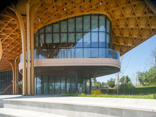 Lakeside Restaurant at Silk Road Friendship Park / THAD SUP Atelier Lakeside Restaurant at Silk Road Friendship Park / THAD SUP Atelier - Image 13 of 25