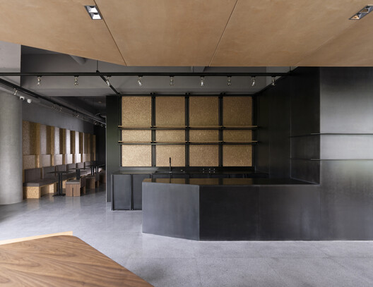 A Community Art Ecosystem in Practice / MINOR lab - Interior Photography, Kitchen, Wood, Glass