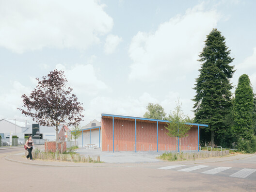 Youth Center Mena / fijn atelier + Studio Kloek Youth Center Mena / fijn atelier + Studio Kloek - Exterior Photography, Concrete