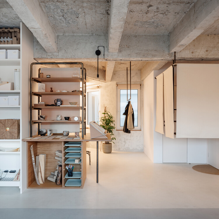 Apartment Conversion into a Creative Studio / alchitekt | ArchDaily