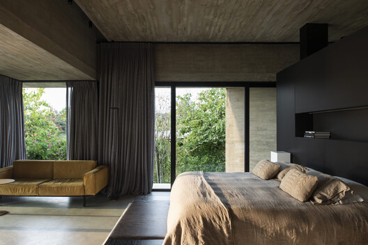 Casa Paula / Luciano Kruk - Fotografía interior, Dormitorio, Madera, Camas, Sillas