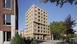 De Hartenrust Residential Building / van Bergen Kolpa architects