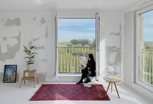 De Hartenrust Residential Building / van Bergen Kolpa architects De Hartenrust Residential Building / van Bergen Kolpa architects - Interior Photography, Wood, Chair