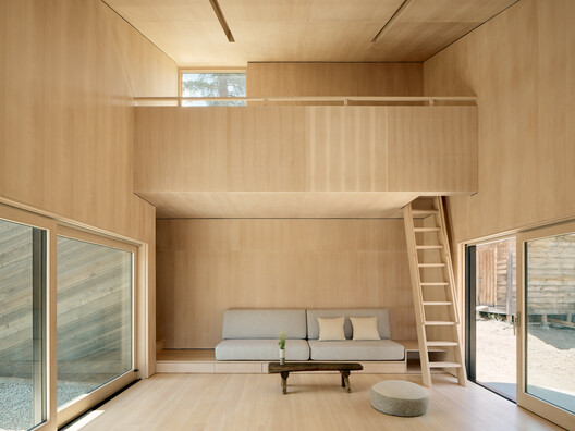 Staggered Cabin / Mork-Ulnes Architects  - Interior Photography, Wood