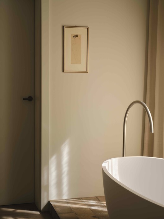 Kreuzberghof Front House / Nidus - Interior Photography, Bathroom