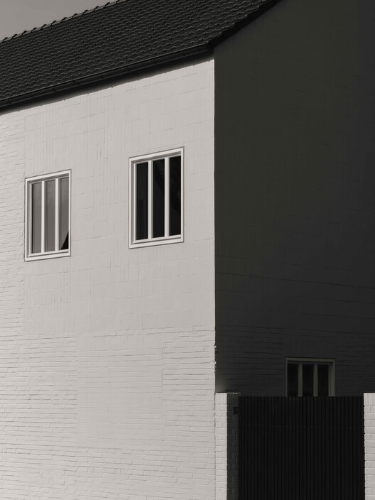 Kreuzberghof Front House / Nidus - Image 17 of 22