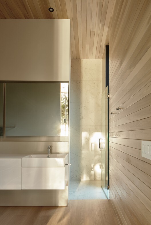 Wooden Blocks / YH2 Architecture Wooden Blocks / YH2 Architecture - Interior Photography, Wood, Lighting, Bathroom, Glass