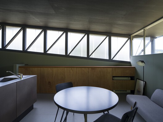 House in Tamba / MIDW - Interior Photography, Wood, Glass, Chair