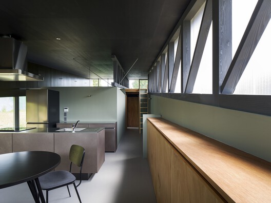 House in Tamba / MIDW - Interior Photography, Kitchen, Glass