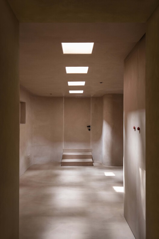 Single Person / Offhand Practice - Image 2 of 15