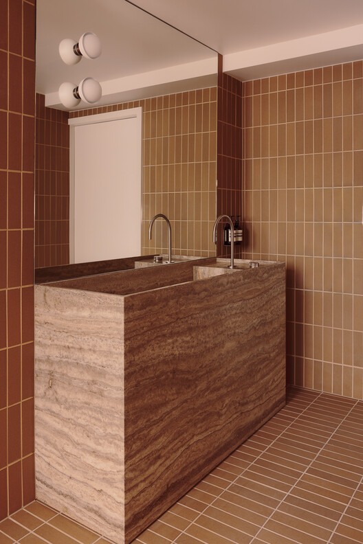 Brisbane Plastic & Cosmetic Surgery / Studio Collective - Image 22 of 24