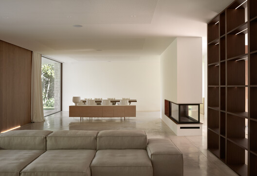 House in La Cañada / Ramón Esteve Estudio - Interior Photography, Living Room, Wood, Sofa, Table, Chair