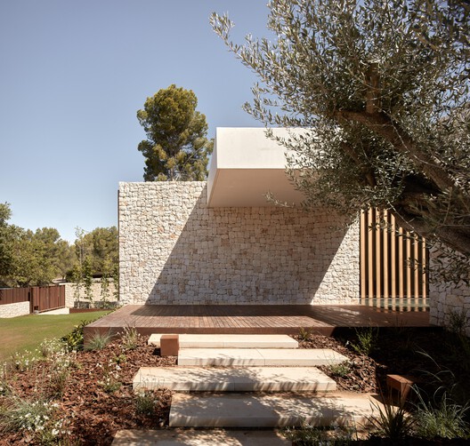 House in La Cañada / Ramón Esteve Estudio - Image 9 of 26