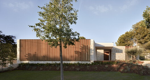 House in La Cañada / Ramón Esteve Estudio - Image 5 of 26