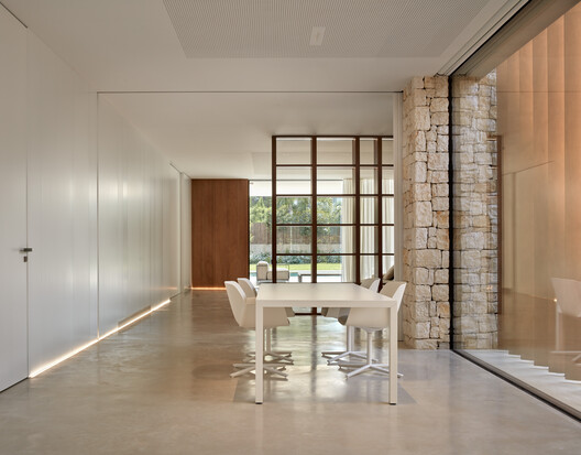 House in La Cañada / Ramón Esteve Estudio - Interior Photography, Wood, Glass, Chair