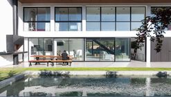 Casa Tres Orificios / Estudio BNAA